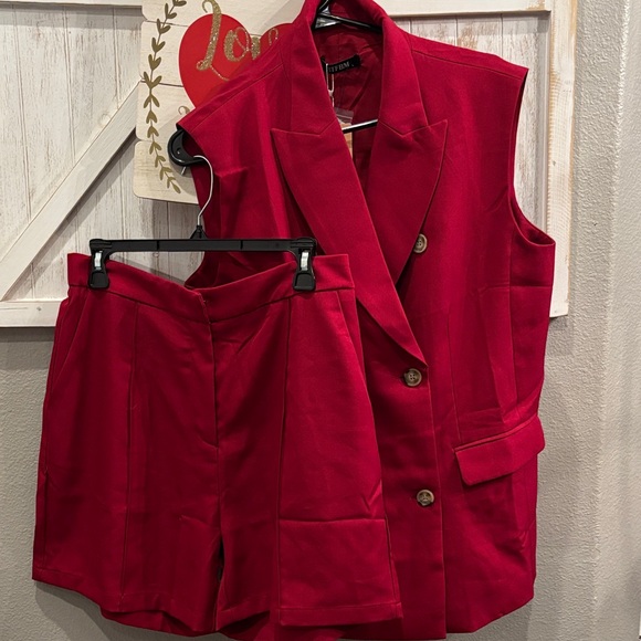 NWT BYFBM Red Double-Breasted Sleeveless vest and shorts - Picture 2 of 6